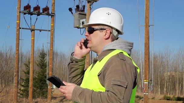 Electrical engineer working with tablet PC — Stock Video