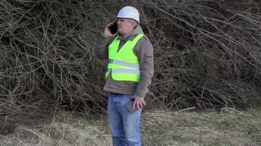 Orman mühendisleri ile cep telefonu andtablet Pc