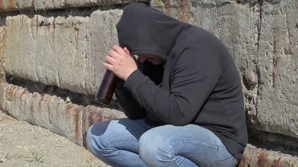 Men with bottle of alcohol — Stock Video