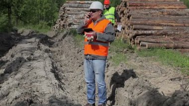 Orman memuru kontrol belgeleri