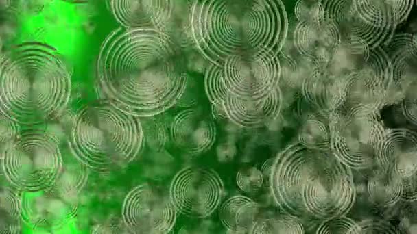 Flying, roterende spiralen op groen — Stockvideo