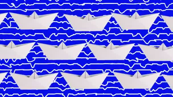 Barcos de papel em branco sobre azul — Vídeo de Stock