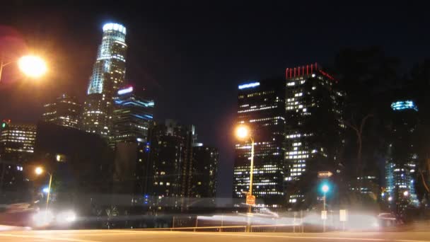 Panorama města Los Angeles v noci (Time-lapse) — Stock video