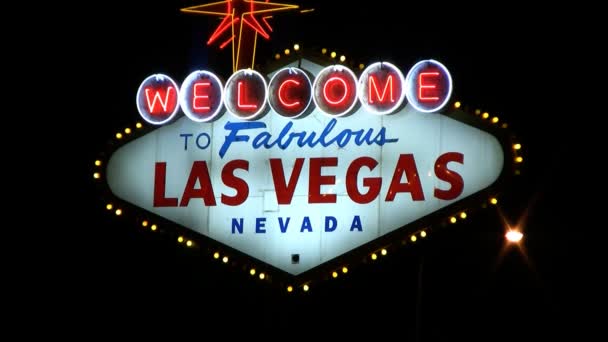 Trafik ile Las Vegas Hoş Geldiniz İşareti — Stok video