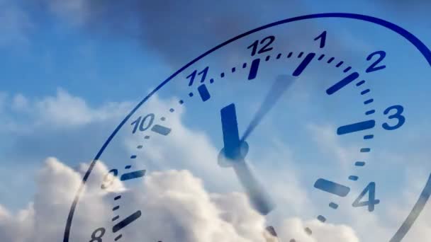 El tiempo vuela (Reloj en el cielo ) — Vídeo de stock