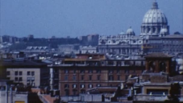 Sint-Pietersbasiliek, Rome, Italië (archief 1960s) — Stockvideo