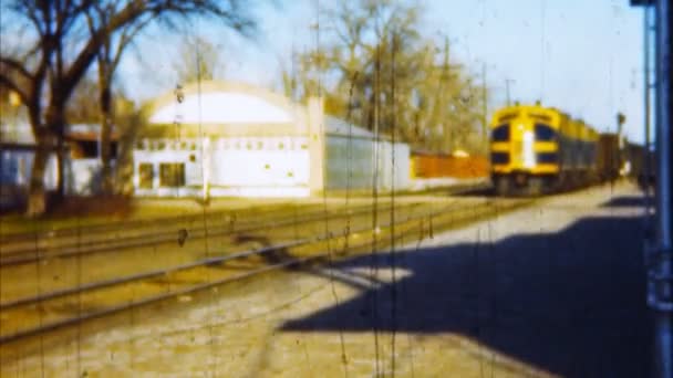 Lokomotif Treni (Arşiv 1950'ler) — Stok video
