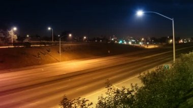 Gece hızlandırılmış Otoban Trafiği