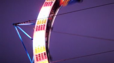 Carnival Midway'de Roller Coaster