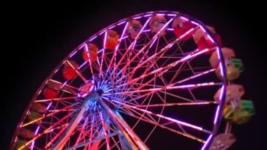 Dönme dolap karnaval sürmek gece