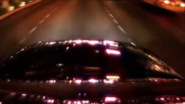 Réflexions lumineuses sur la caméra de voiture POV — Video