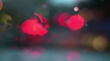 Su yansımaları ve ışık