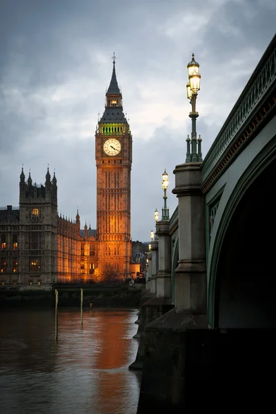 Big Ben Saat Kulesi ve Meclis evi de city of, — Stok fotoğraf