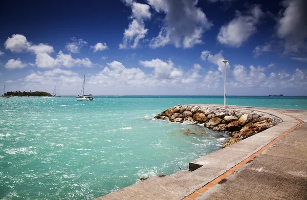 Praia do Caribe - Guadalupe, Pequenas Antilhas — Fotografia de Stock