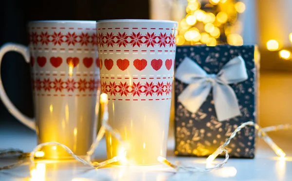 Christmas Mugs Holiday Lights — Stock Photo, Image