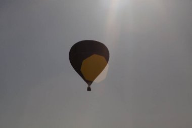 Sıcak hava balonları - özgürlük ve macera konsepti