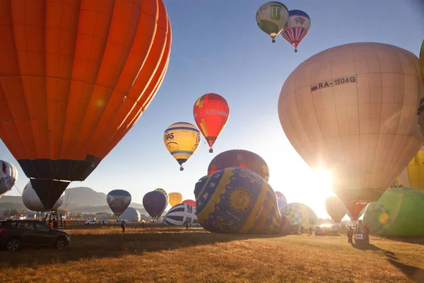 Varmluftsballonger Frihet Och Äventyrskoncept — Stockfoto