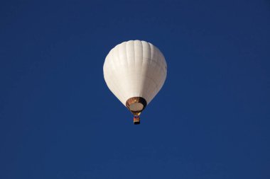 Sıcak hava balonları - özgürlük ve macera konsepti