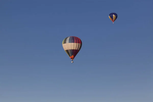 Varmluftsballonger Frihet Och Äventyrskoncept — Stockfoto