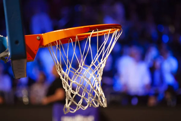 Баскетбольное Кольцо Красных Неоновых Огнях — стоковое фото