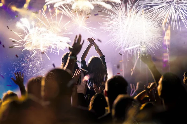 Viendo Fuegos Artificiales Víspera Año Nuevo — Foto de Stock