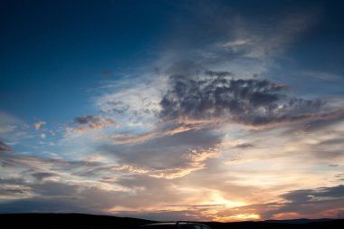 güzel renkli günbatımı arkaplanı
