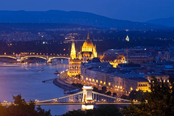 Travel European Tourism Concept Budapest Hungary Hungarian Parliament Building Danube — Stock Photo, Image