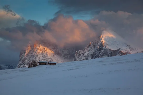 Nevado Início Inverno Paisagem Alpe Siusi Dolomites Itália Destino Férias — Fotografia de Stock