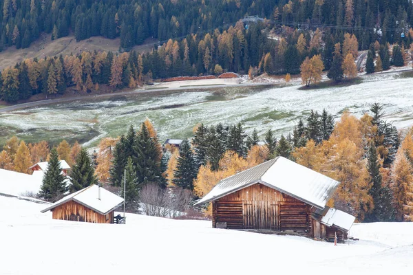 Śnieżny Wczesnozimowy Krajobraz Alpe Siusi Dolomity Włochy Zimowy Wypoczynek — Zdjęcie stockowe