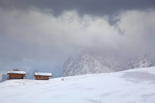 Nevado Início Inverno Paisagem Alpe Siusi Dolomites Itália Destino Férias — Fotografia de Stock