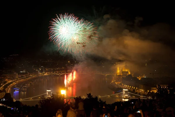 20Th August Fireworks Budapest Parliament Danube Chain Bridge Stephens Foundation — Stock Photo, Image