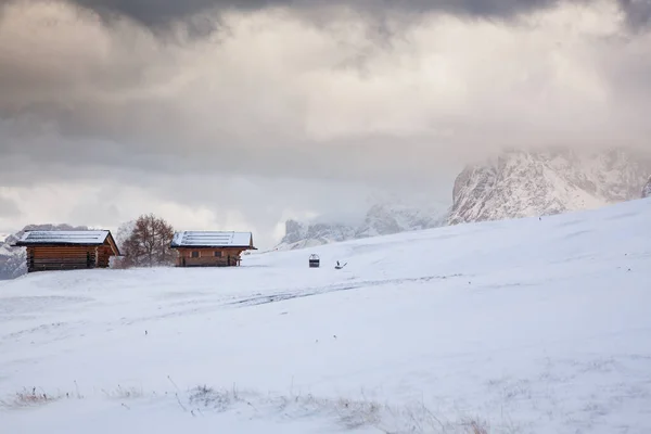 Snöig Tidig Vinter Landskap Alpe Siusi Dolomiterna Italien Semestermål Vintern — Stockfoto