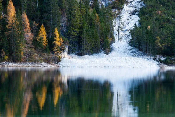 Lago Braies Горах Demites Sudtirol Италия — стоковое фото