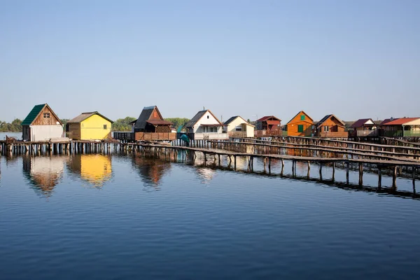 匈牙利Bokod湖上的浮村 — 图库照片