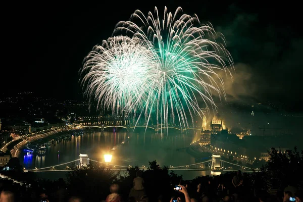 20Th August Fireworks Budapest Parliament Danube Chain Bridge Stephens Foundation — Stock Photo, Image