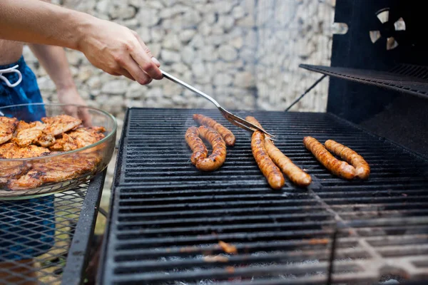 Fare Barbecue Nel Cortile — Foto Stock