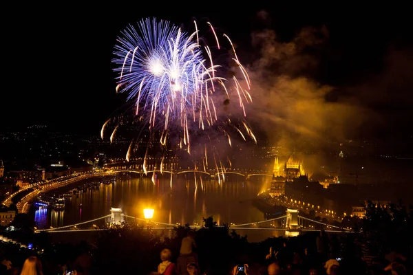 20Th August Fireworks Budapest Parliament Danube Chain Bridge Stephens Foundation — Stock Photo, Image