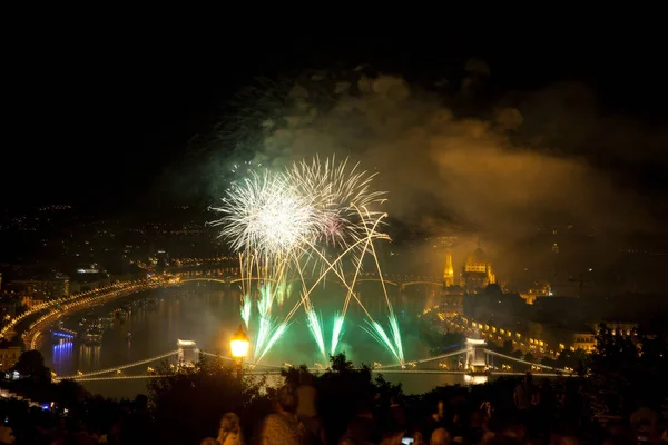 20Th August Fireworks Budapest Parliament Danube Chain Bridge Stephens Foundation — Stock Photo, Image