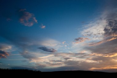 güzel renkli günbatımı arkaplanı