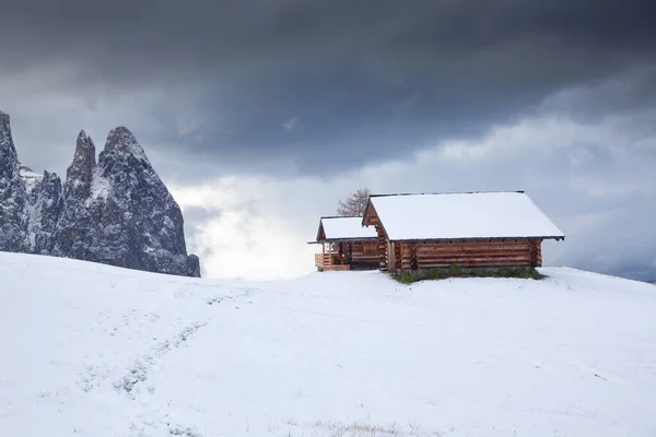 Havas Kora Téli Táj Alpe Siusi Dolomitok Olaszország Téli Üdülőhelyek — Stock Fotó