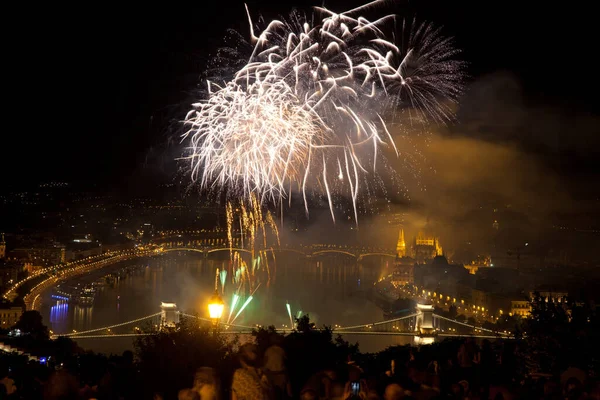 20Th August Fireworks Budapest Parliament Danube Chain Bridge Stephens Foundation — Stock Photo, Image