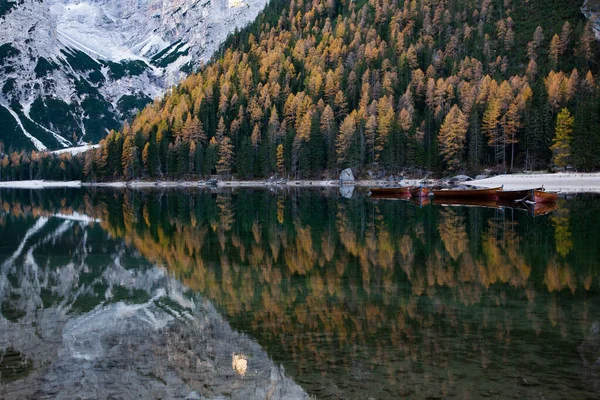 Lago Braies Dolomites Mountains Sudtirol Italia — Fotografia de Stock