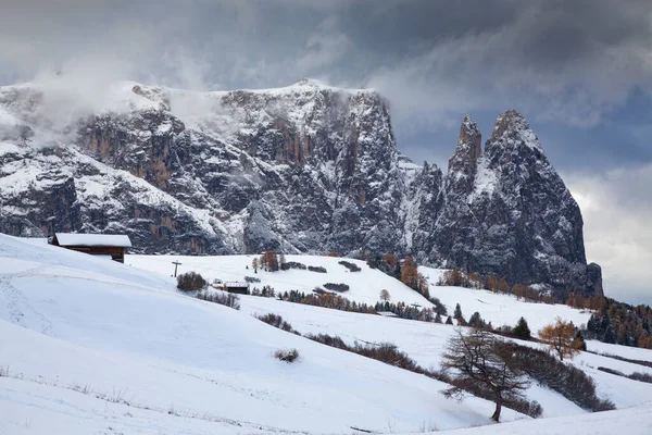 Havas Kora Téli Táj Alpe Siusi Dolomitok Olaszország Téli Üdülőhelyek — Stock Fotó