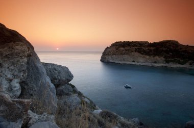 Antony Quinn koyunda gün doğumu, Rodos, Yunanistan