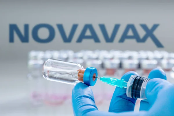 Cluj Napoca Rumunsko March 2021 Koncept Novavax Vaccine Covid Injekční — Stock fotografie