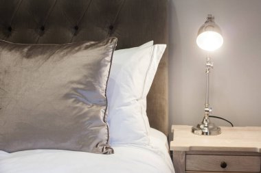 parlak yatak odası iç tasarımı