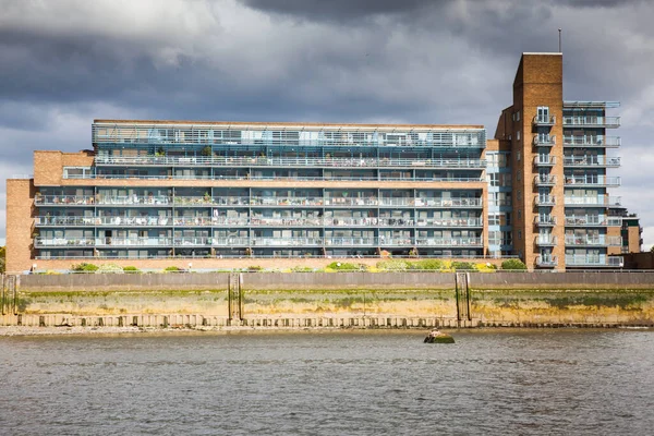 Londres Reino Unido Maio Edifícios Apartamentos Negócios Riverside Canary Wharf — Fotografia de Stock
