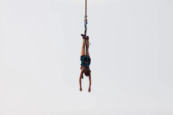 Homem Pulando Corda — Fotografia de Stock