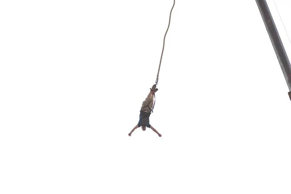 Άνθρωπος Πηδάει Στο Σχοινί — Φωτογραφία Αρχείου