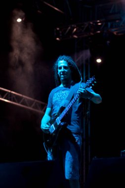 Sahnede müzisyenler